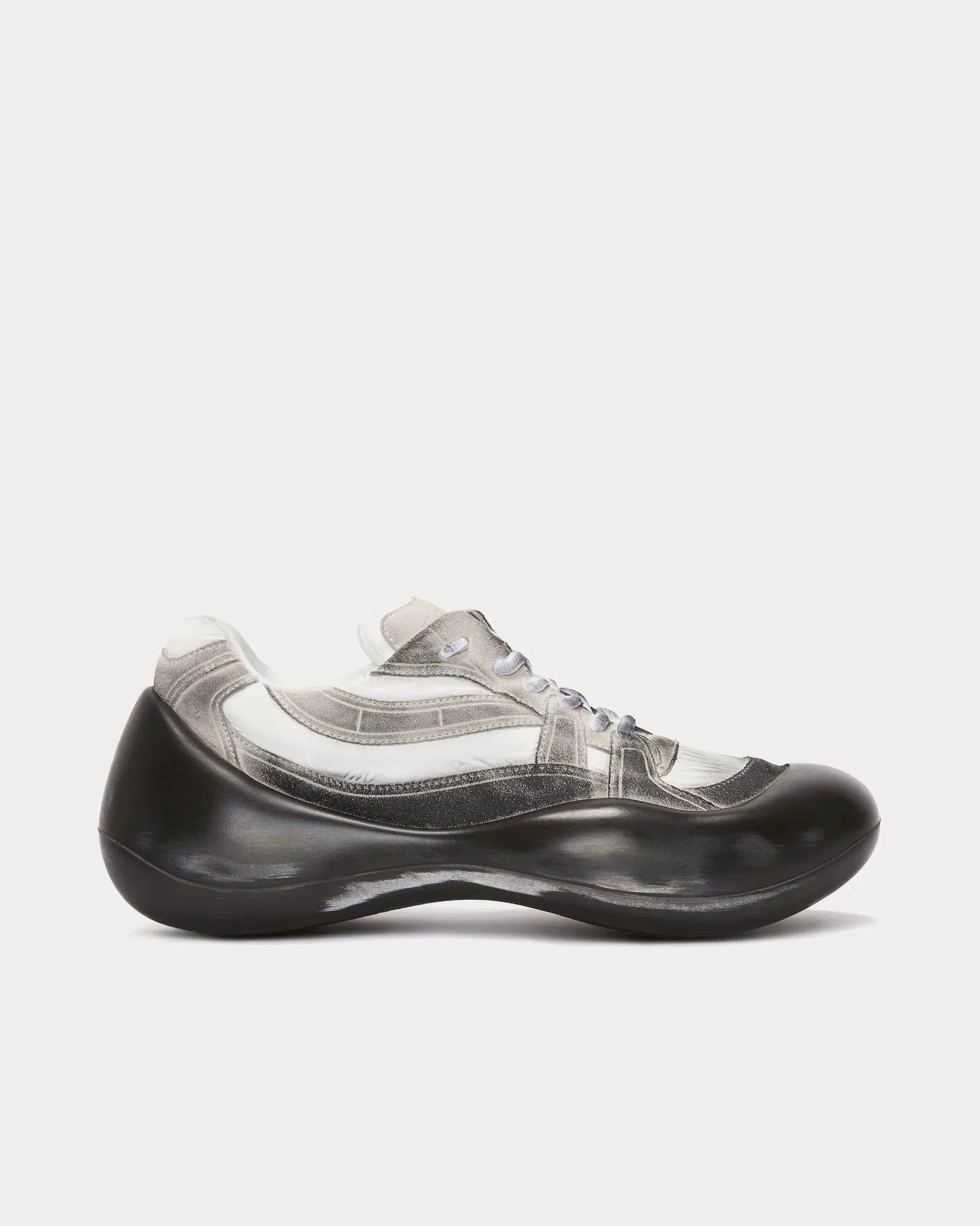 Bumper-Hike Distressed Black / Light Grey Low Top Sneakers