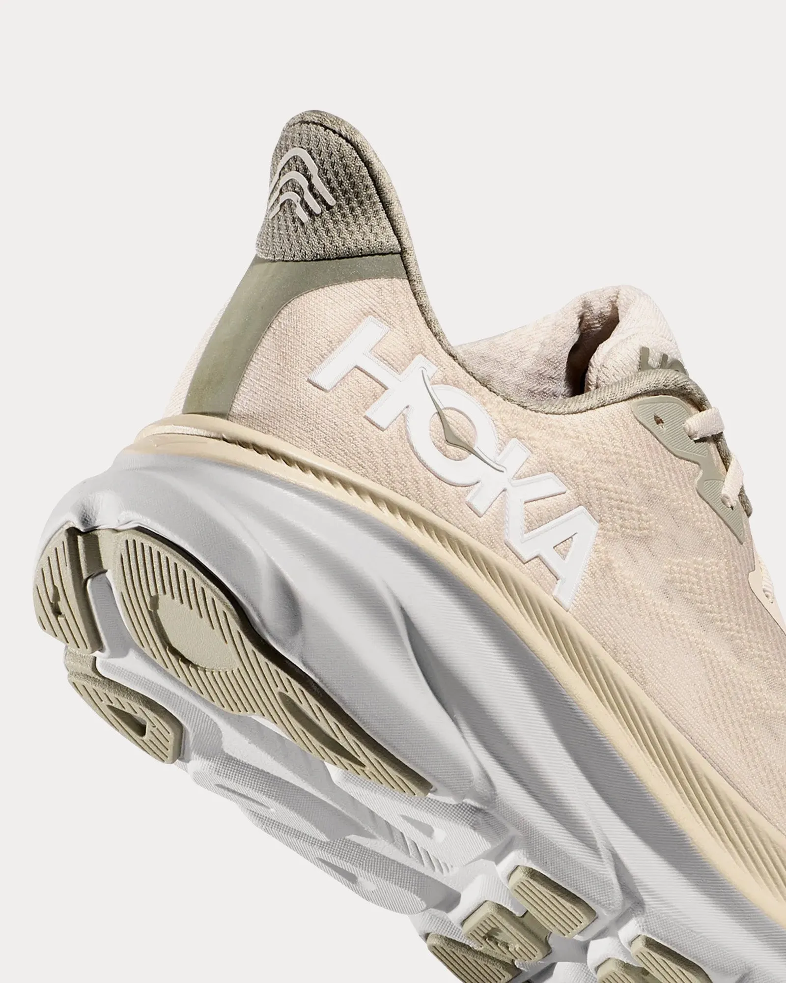 Clifton 9 Oat Milk / Barley Running Shoes