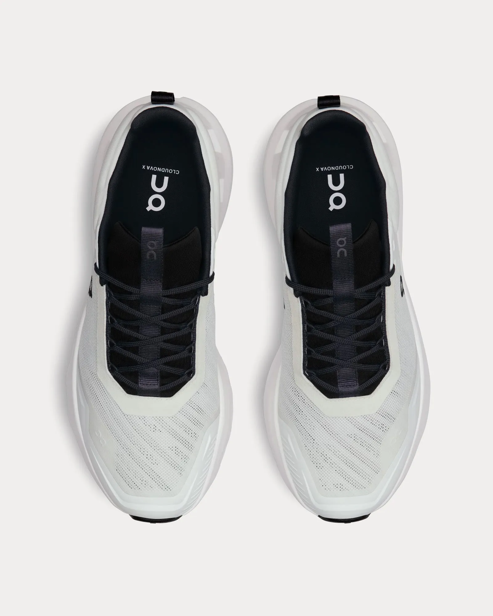 Cloudnova X White / Black Running Shoes