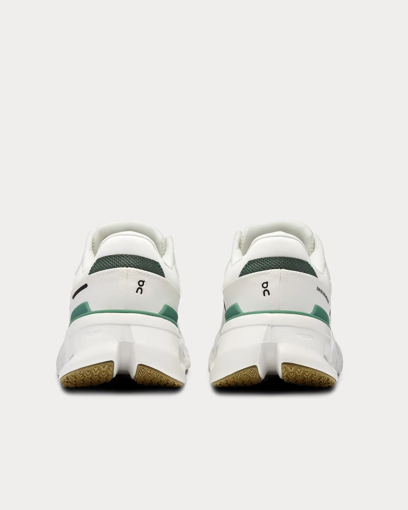 Cloudrunner 2 Undyed / Green Running Shoes