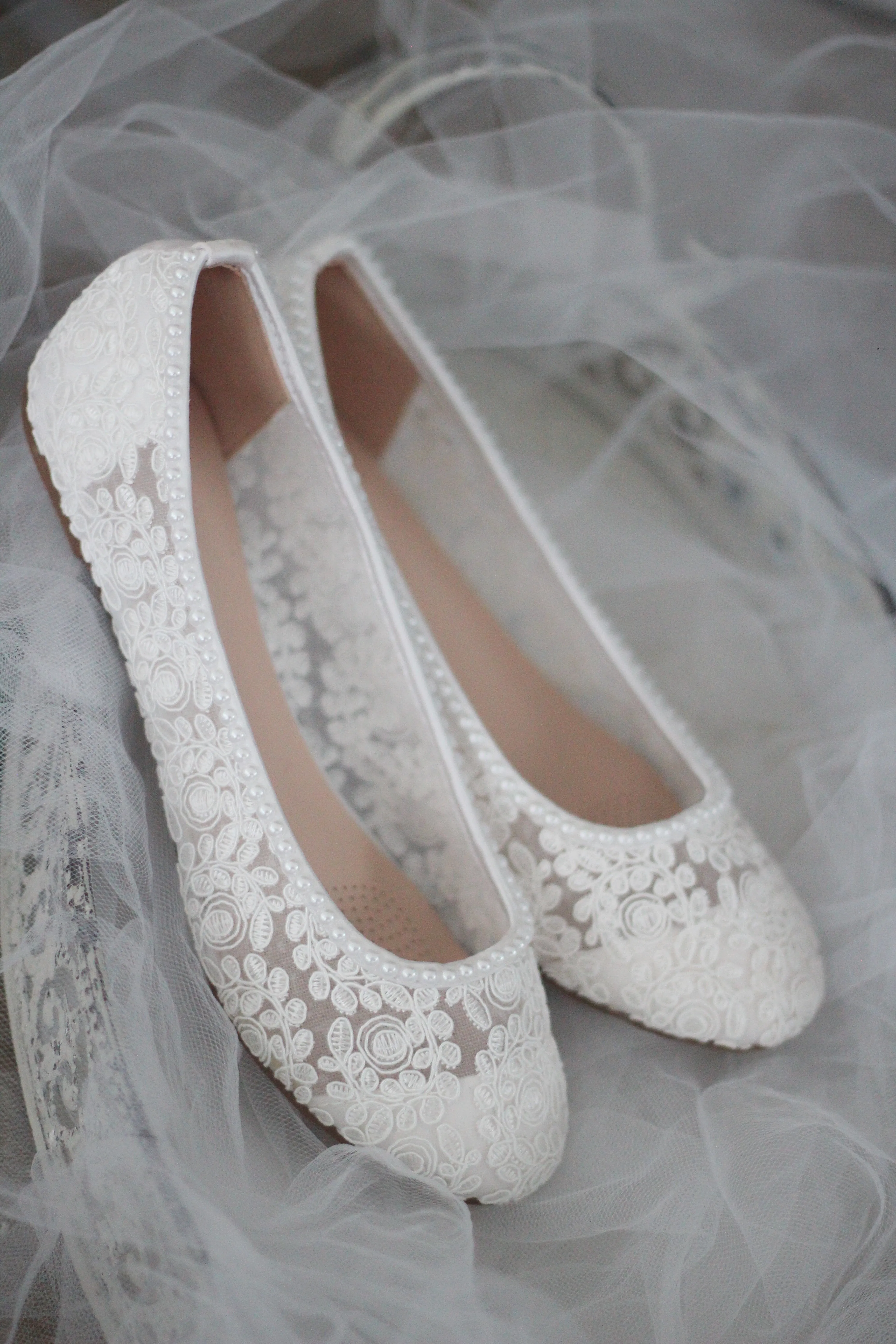 Crochet Lace Round Toe Flats with Mini Pearls