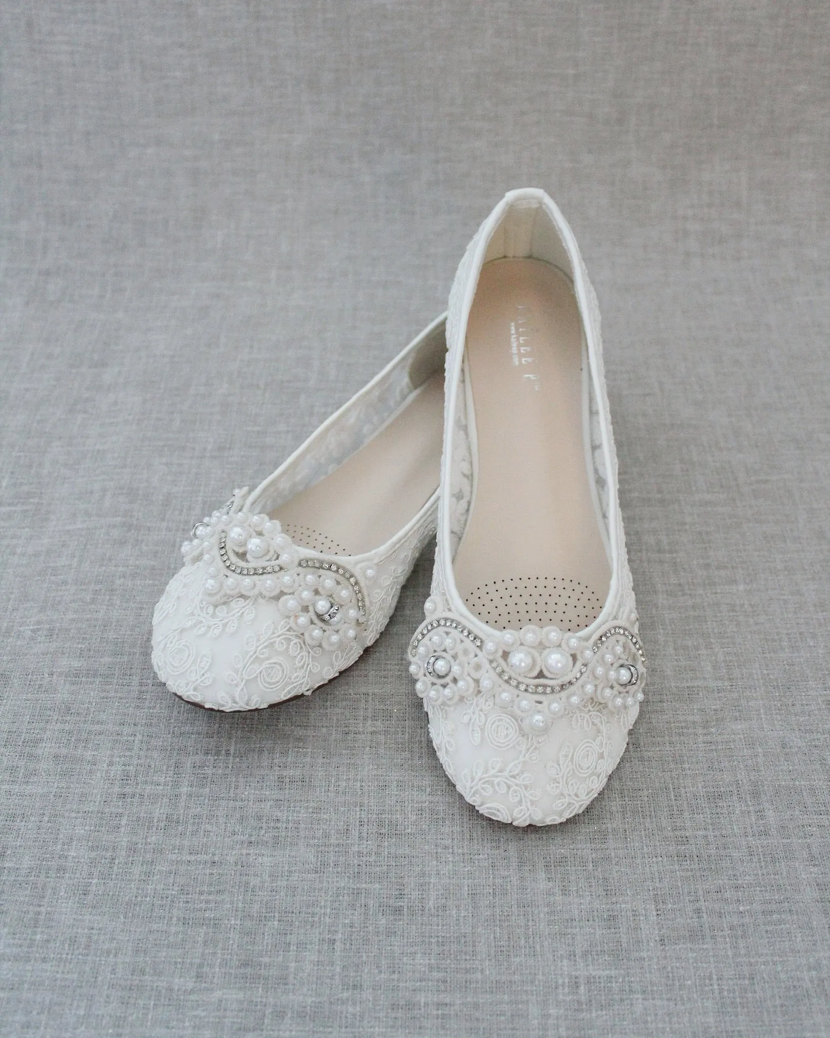 Crochet Lace Round Toe Flats with Small Pearls Applique