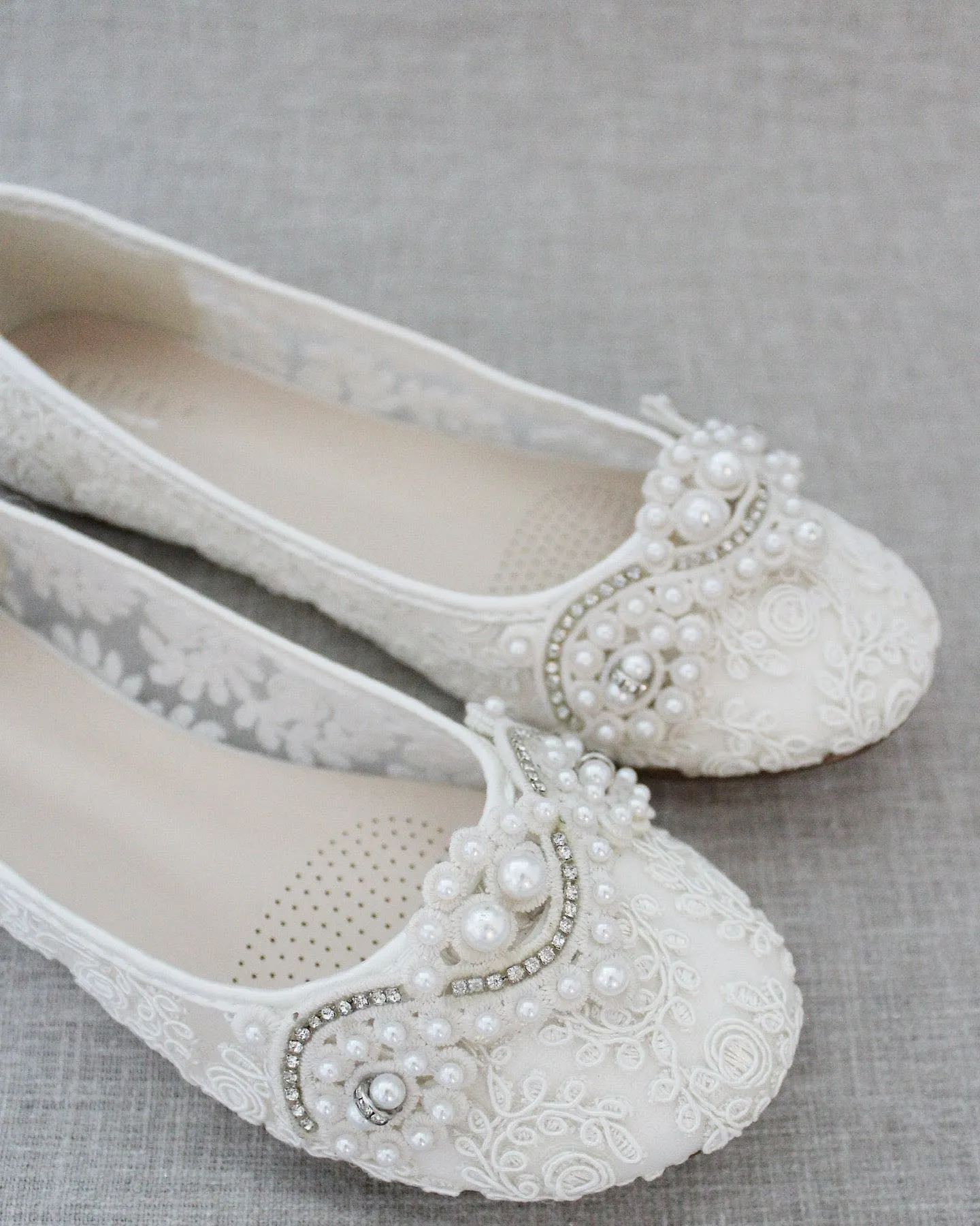 Crochet Lace Round Toe Flats with Small Pearls Applique