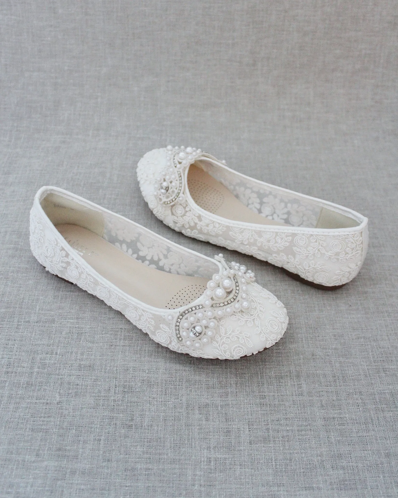 Crochet Lace Round Toe Flats with Small Pearls Applique