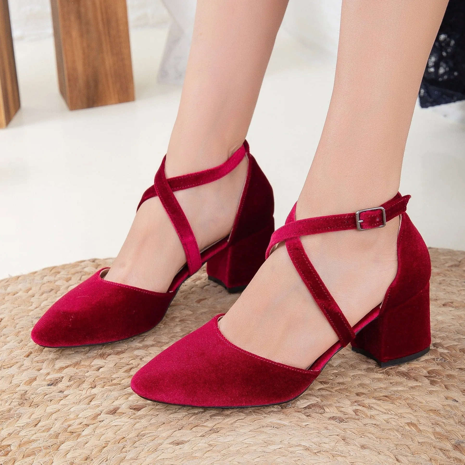 Dolly - Burgundy Velvet Shoes