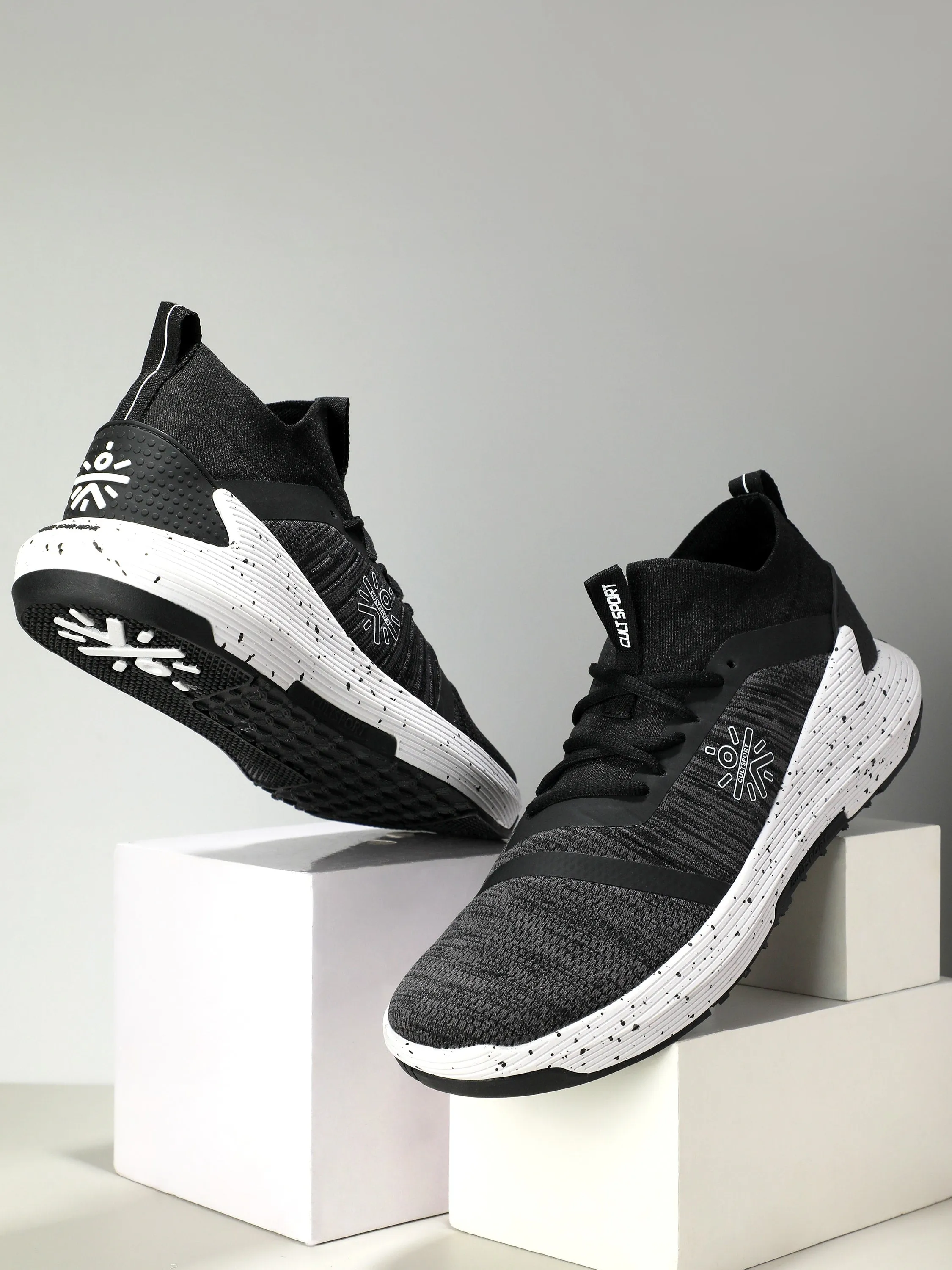 Pro-Train Men Training Shoes - Black/White