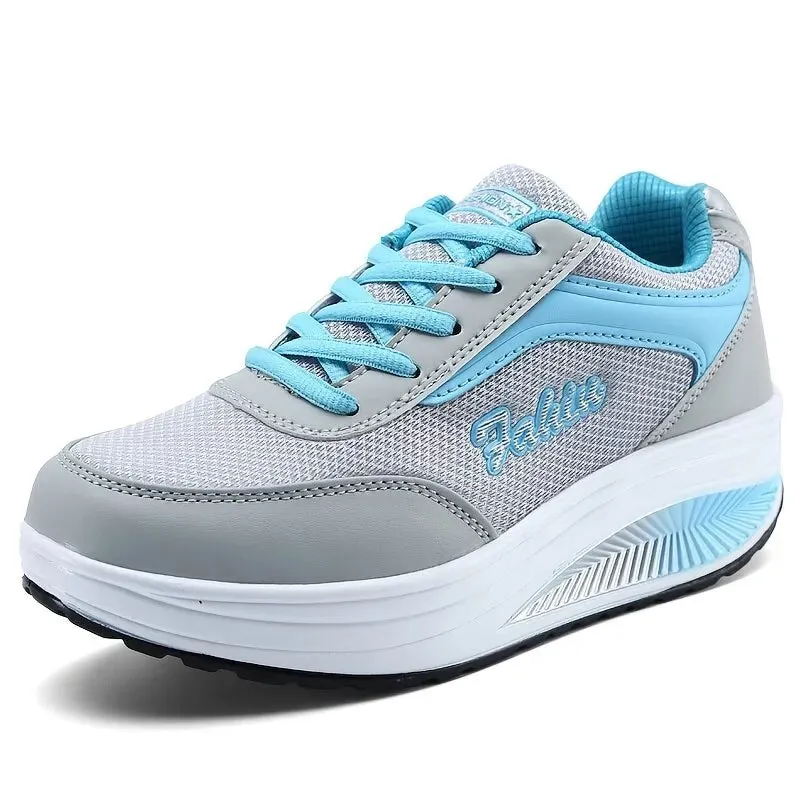 Stylish Women's Sneakers: Fashionable Vulcanized Shoes for Women, High-Quality Flats with Walking Platform - Available in Plus Sizes